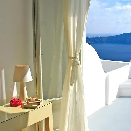 Irida - Santorini Guest house