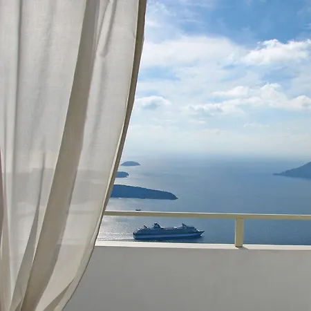 Irida - Santorini 4* イメロヴィグリ