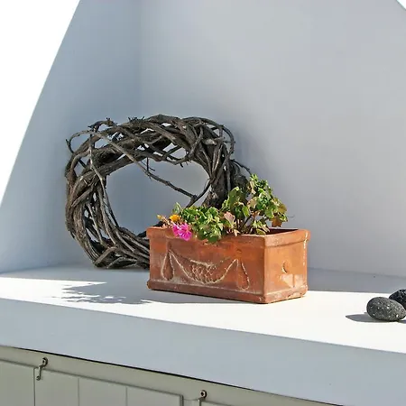 Irida - Santorini Imerovigli (Santorini)