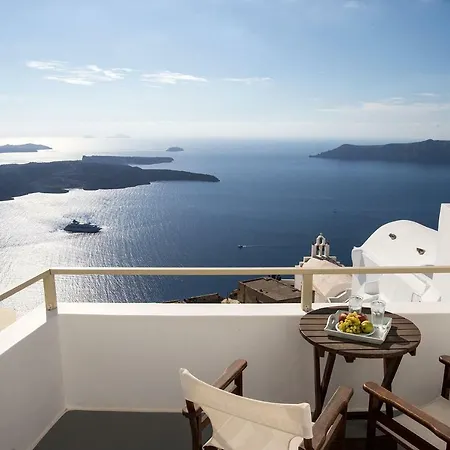 Irida - Santorini 4* 이메로비글리