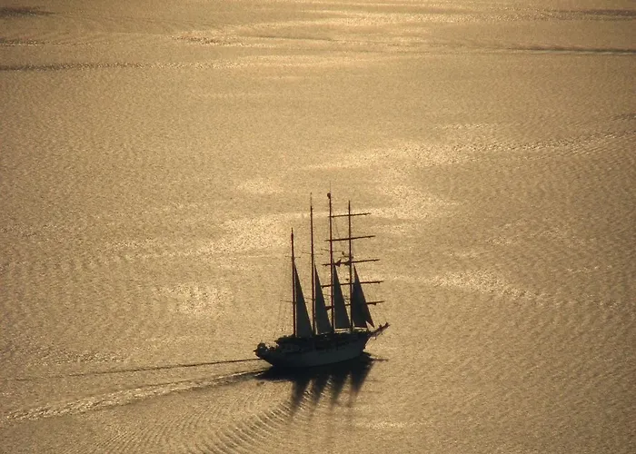 Irida - Santorini 4*