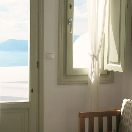 Irida - Santorini Konukevi 4*