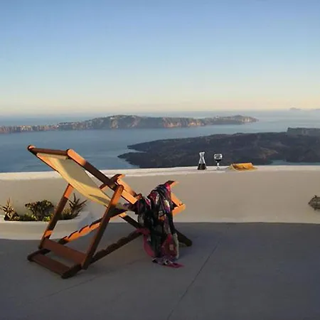 Irida - Santorini 4*