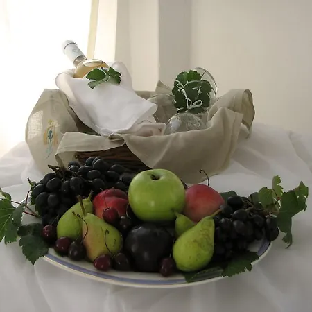 Irida - Santorini Konukevi 4*