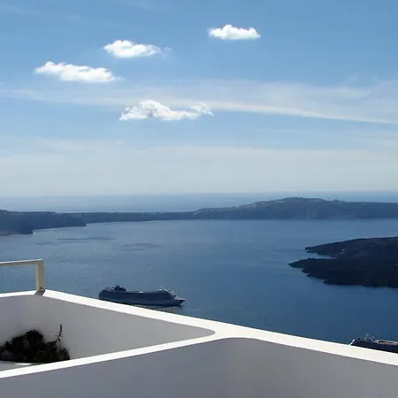 Irida - Santorini 4*