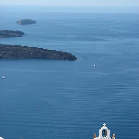 Irida - Santorini Konukevi 4*
